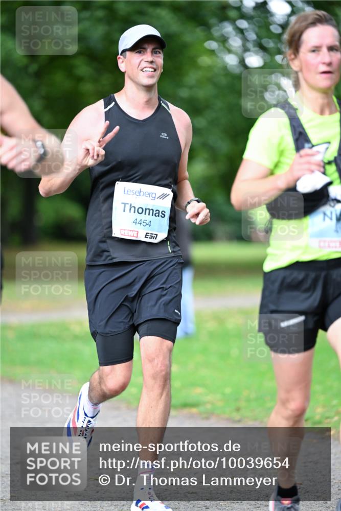 30.08.2026 - Blankeneser Heldenlauf Dr. Thomas Lammeyer http://msf.ph/oto/10039654 30.08.2026 11:13:39 Laufen 4454, 57 meine-sportfotos.de