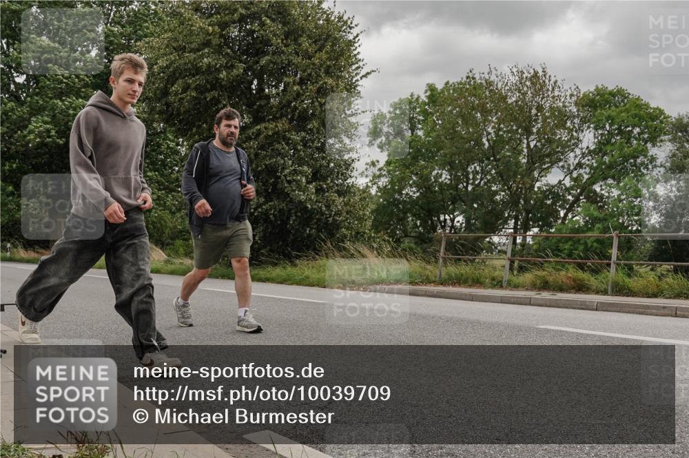 30.08.2026 - Elbe Triathlon Hamburg Michael Burmester http://msf.ph/oto/10039709 30.08.2026 13:55:23 Radfahren  meine-sportfotos.de