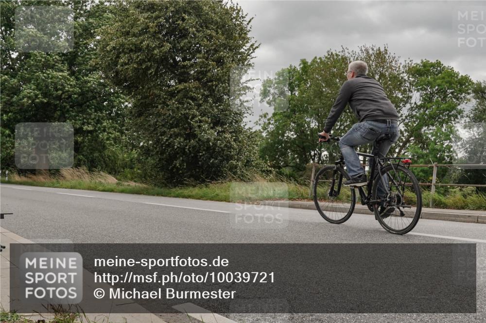 30.08.2026 - Elbe Triathlon Hamburg Michael Burmester http://msf.ph/oto/10039721 30.08.2026 13:56:36 Radfahren  meine-sportfotos.de