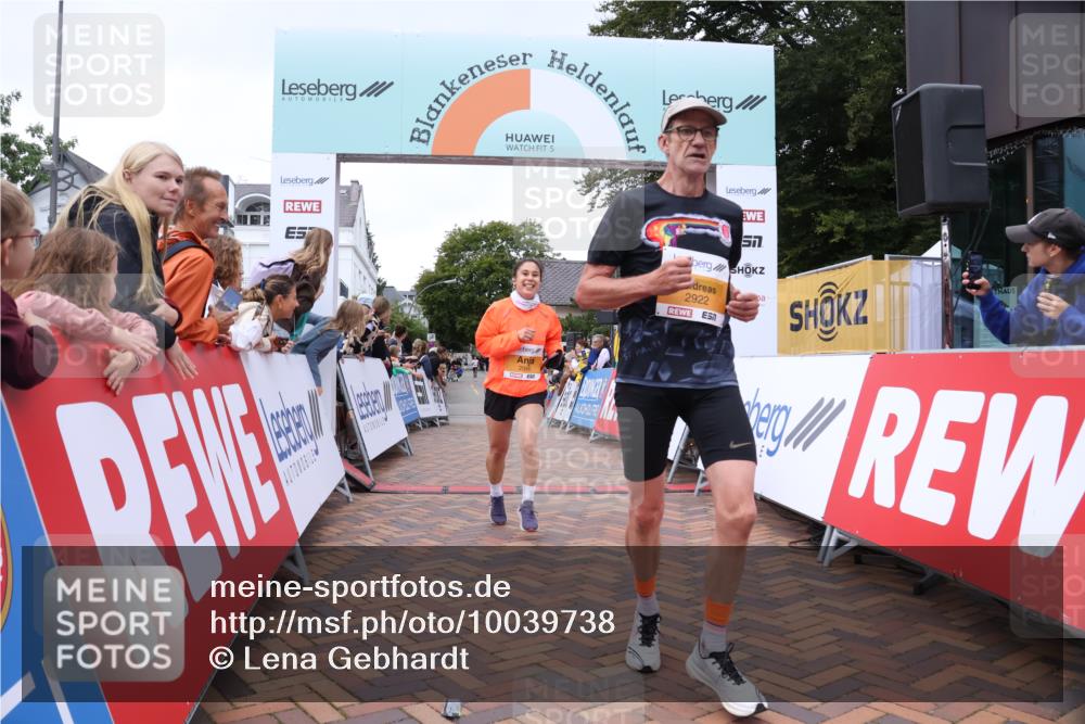 30.08.2026 - Blankeneser Heldenlauf Lena Gebhardt http://msf.ph/oto/10039738 30.08.2026 11:43:52 Ziel 2046, 2140, 2358, 2922 meine-sportfotos.de