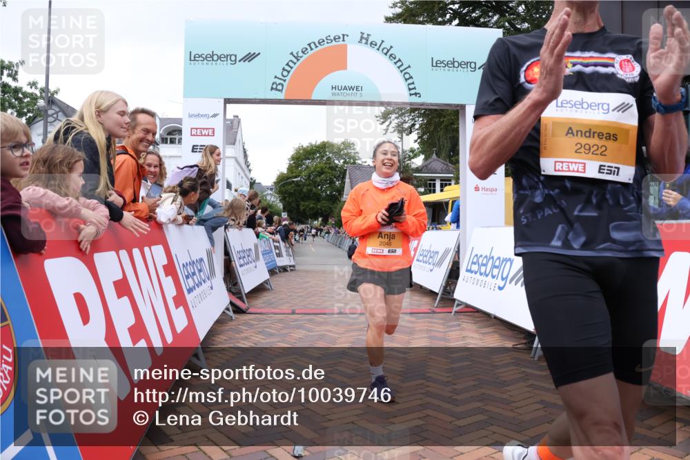 30.08.2026 - Blankeneser Heldenlauf Lena Gebhardt http://msf.ph/oto/10039746 30.08.2026 11:43:52 Ziel 2046, 2140, 2358, 2922 meine-sportfotos.de