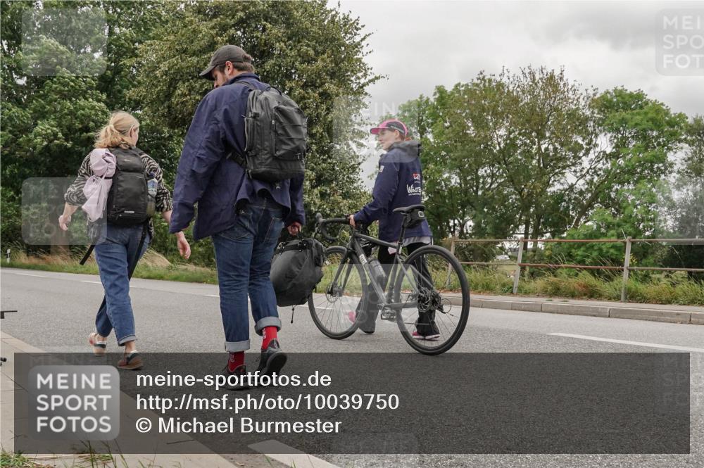 30.08.2026 - Elbe Triathlon Hamburg Michael Burmester http://msf.ph/oto/10039750 30.08.2026 14:04:49 Radfahren  meine-sportfotos.de