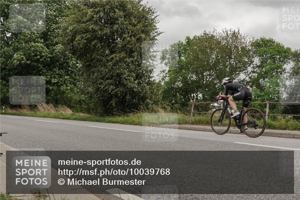 30.08.2026 - Elbe Triathlon Hamburg Michael Burmester http://msf.ph/oto/10039768 30.08.2026 14:07:42 Radfahren  meine-sportfotos.de
