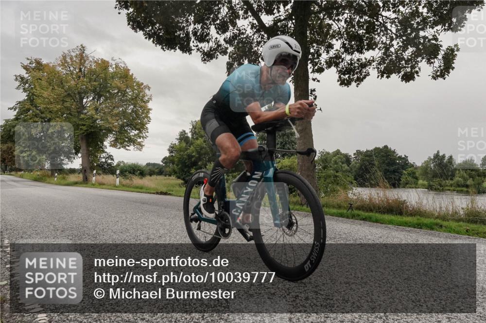 30.08.2026 - Elbe Triathlon Hamburg Michael Burmester http://msf.ph/oto/10039777 30.08.2026 08:48:32 Radfahren 212 meine-sportfotos.de
