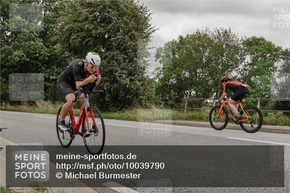 30.08.2026 - Elbe Triathlon Hamburg Michael Burmester http://msf.ph/oto/10039790 30.08.2026 14:08:26 Radfahren 154 meine-sportfotos.de