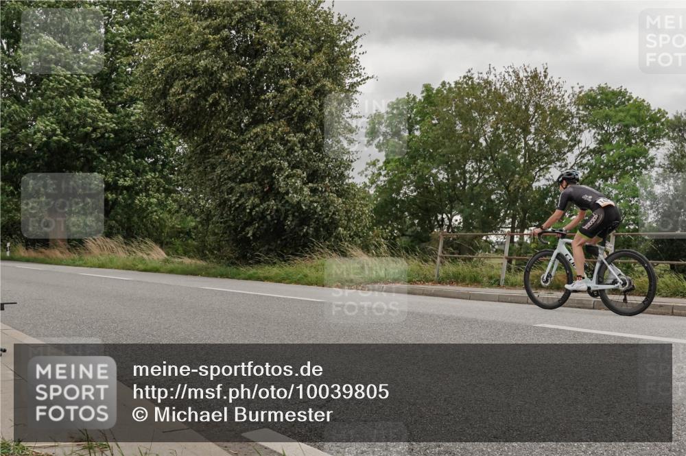 30.08.2026 - Elbe Triathlon Hamburg Michael Burmester http://msf.ph/oto/10039805 30.08.2026 14:08:46 Radfahren  meine-sportfotos.de