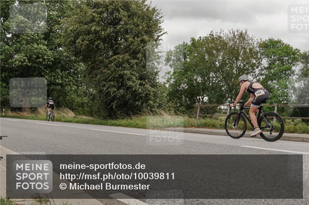 30.08.2026 - Elbe Triathlon Hamburg Michael Burmester http://msf.ph/oto/10039811 30.08.2026 14:08:47 Radfahren  meine-sportfotos.de