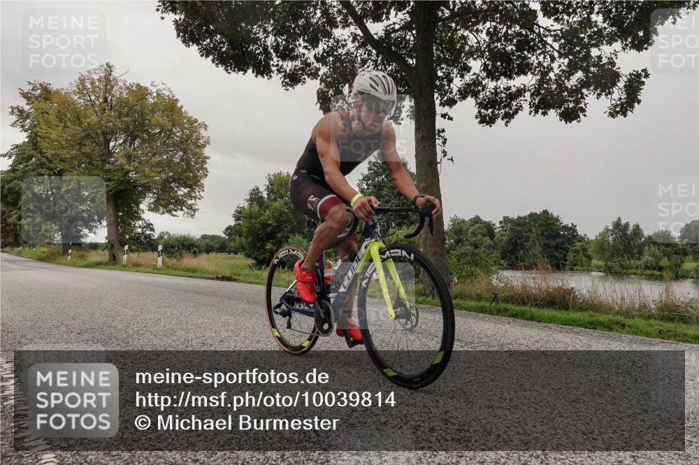 30.08.2026 - Elbe Triathlon Hamburg Michael Burmester http://msf.ph/oto/10039814 30.08.2026 08:49:40 Radfahren 228 meine-sportfotos.de