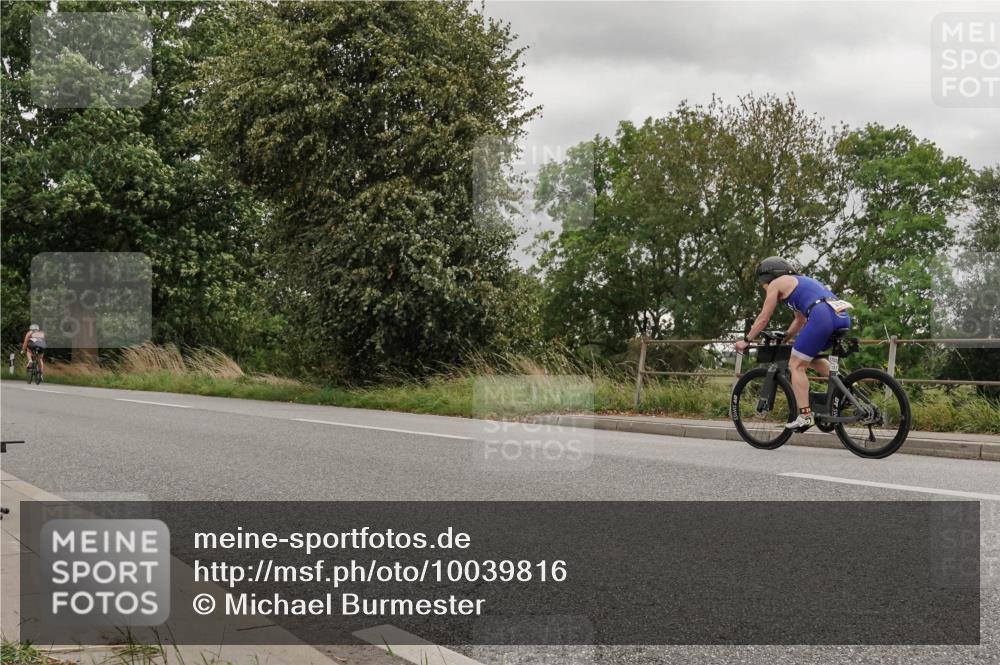 30.08.2026 - Elbe Triathlon Hamburg Michael Burmester http://msf.ph/oto/10039816 30.08.2026 14:08:50 Radfahren 150 meine-sportfotos.de