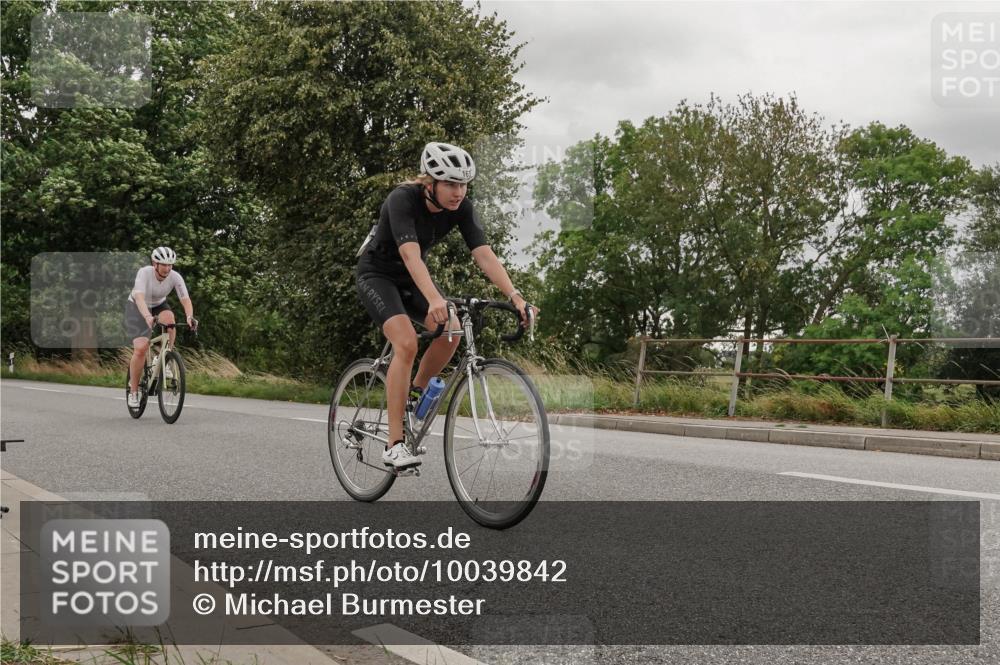 30.08.2026 - Elbe Triathlon Hamburg Michael Burmester http://msf.ph/oto/10039842 30.08.2026 14:09:17 Radfahren 140, 163, 164 meine-sportfotos.de