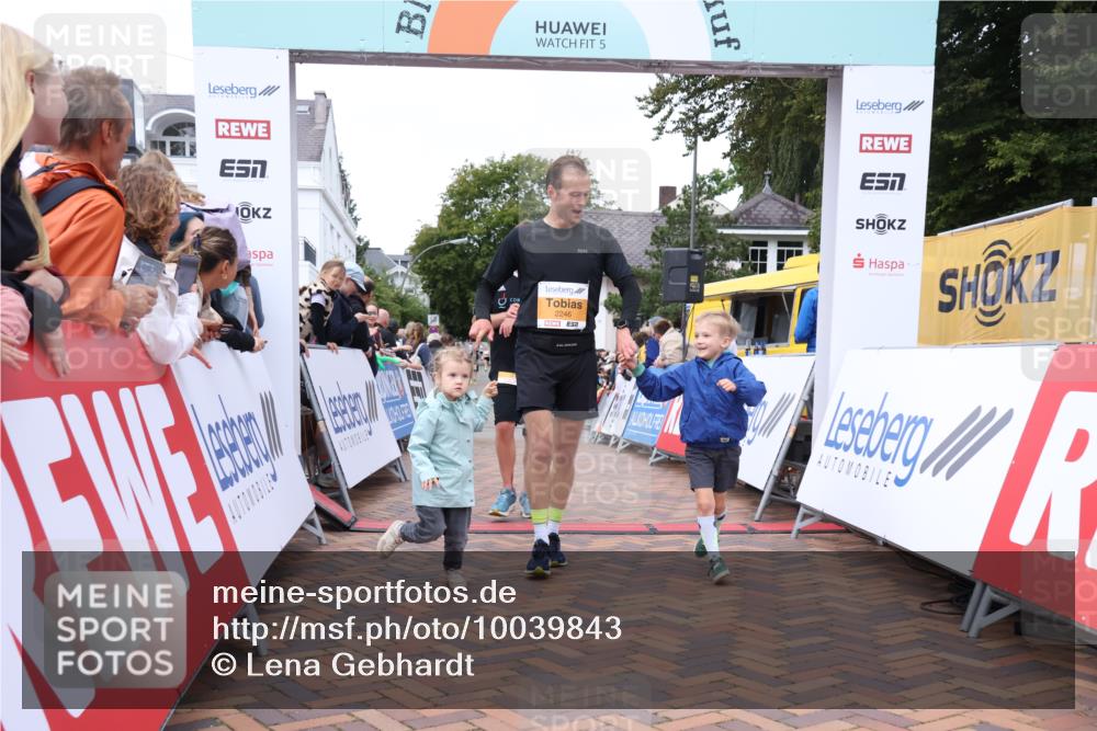 30.08.2026 - Blankeneser Heldenlauf Lena Gebhardt http://msf.ph/oto/10039843 30.08.2026 11:44:12 Ziel 2246, 2720, 2956 meine-sportfotos.de