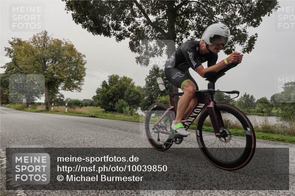 30.08.2026 - Elbe Triathlon Hamburg Michael Burmester http://msf.ph/oto/10039850 30.08.2026 08:50:56 Radfahren 186, 226 meine-sportfotos.de