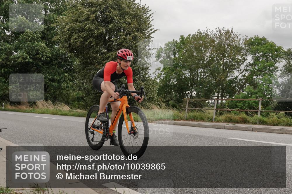 30.08.2026 - Elbe Triathlon Hamburg Michael Burmester http://msf.ph/oto/10039865 30.08.2026 14:09:40 Radfahren 152 meine-sportfotos.de