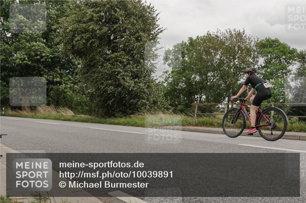 30.08.2026 - Elbe Triathlon Hamburg Michael Burmester http://msf.ph/oto/10039891 30.08.2026 14:09:54 Radfahren 175 meine-sportfotos.de