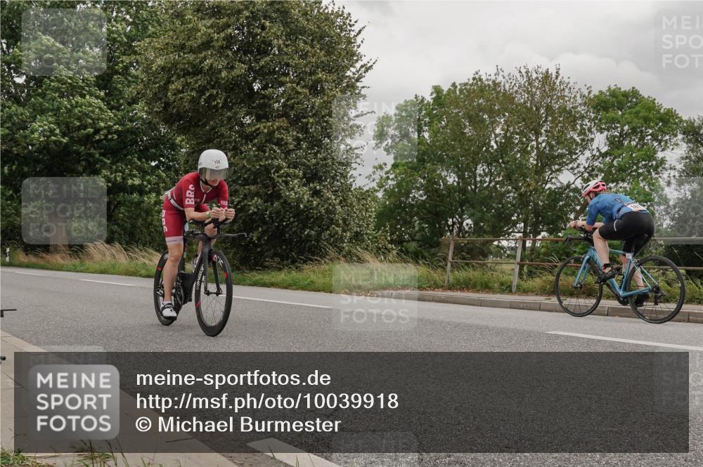 30.08.2026 - Elbe Triathlon Hamburg Michael Burmester http://msf.ph/oto/10039918 30.08.2026 14:10:13 Radfahren 131, 156 meine-sportfotos.de
