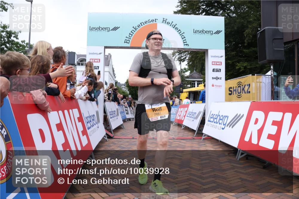 30.08.2026 - Blankeneser Heldenlauf Lena Gebhardt http://msf.ph/oto/10039928 30.08.2026 11:44:27 Ziel 2681, 2719 meine-sportfotos.de