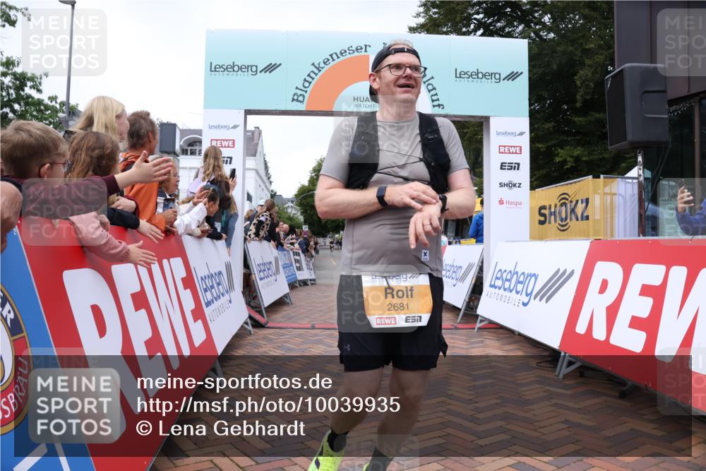 30.08.2026 - Blankeneser Heldenlauf Lena Gebhardt http://msf.ph/oto/10039935 30.08.2026 11:44:28 Ziel 2681, 2719 meine-sportfotos.de