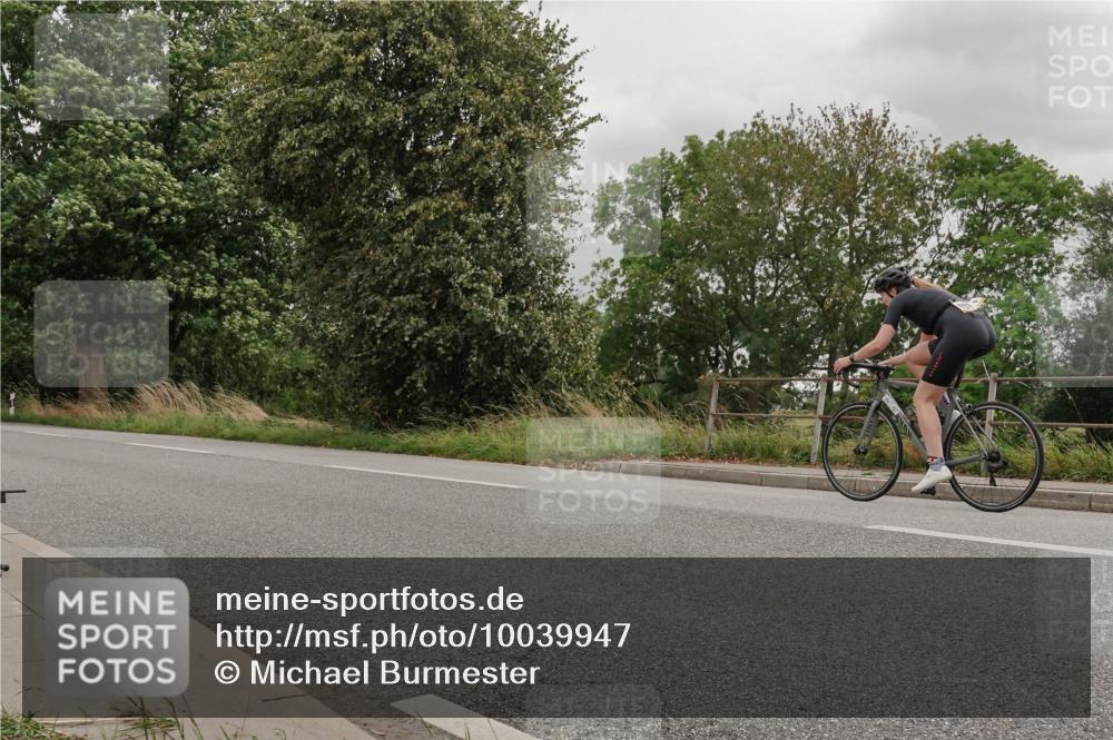 30.08.2026 - Elbe Triathlon Hamburg Michael Burmester http://msf.ph/oto/10039947 30.08.2026 14:10:33 Radfahren 167 meine-sportfotos.de