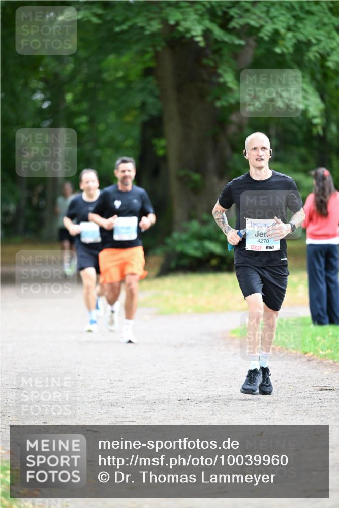 30.08.2026 - Blankeneser Heldenlauf Dr. Thomas Lammeyer http://msf.ph/oto/10039960 30.08.2026 11:14:36 Laufen 4270, 7 meine-sportfotos.de