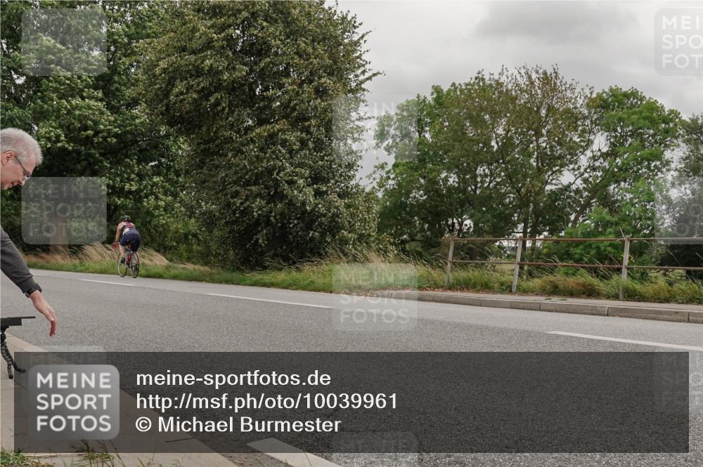 30.08.2026 - Elbe Triathlon Hamburg Michael Burmester http://msf.ph/oto/10039961 30.08.2026 14:10:48 Radfahren 179 meine-sportfotos.de