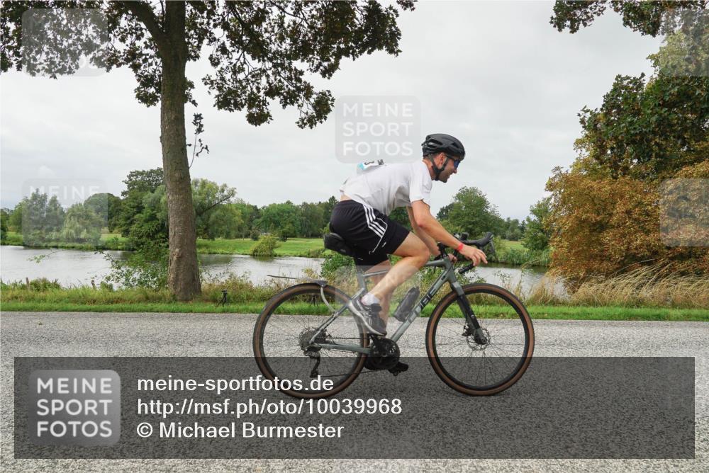 30.08.2026 - Elbe Triathlon Hamburg Michael Burmester http://msf.ph/oto/10039968 30.08.2026 10:48:21 Radfahren 957, 958, 995, 1059, 1070, 1083, 1174, 1318 meine-sportfotos.de