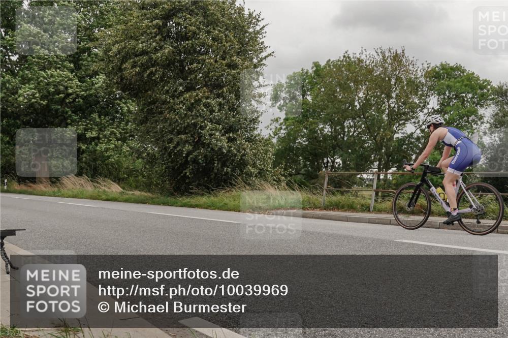 30.08.2026 - Elbe Triathlon Hamburg Michael Burmester http://msf.ph/oto/10039969 30.08.2026 14:10:52 Radfahren 179 meine-sportfotos.de