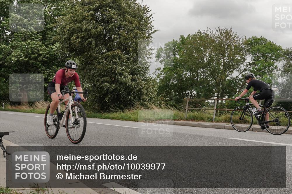 30.08.2026 - Elbe Triathlon Hamburg Michael Burmester http://msf.ph/oto/10039977 30.08.2026 14:10:53 Radfahren 172, 179 meine-sportfotos.de