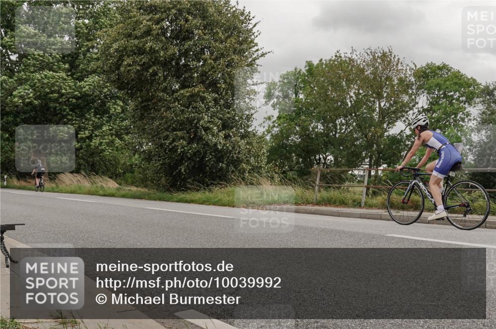30.08.2026 - Elbe Triathlon Hamburg Michael Burmester http://msf.ph/oto/10039992 30.08.2026 14:10:55 Radfahren 172, 179 meine-sportfotos.de