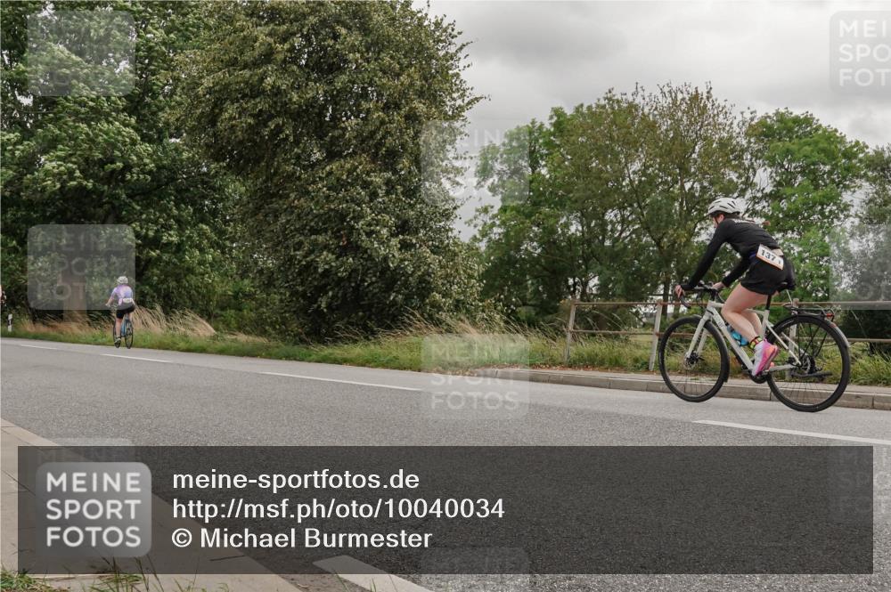 30.08.2026 - Elbe Triathlon Hamburg Michael Burmester http://msf.ph/oto/10040034 30.08.2026 14:11:20 Radfahren 173 meine-sportfotos.de