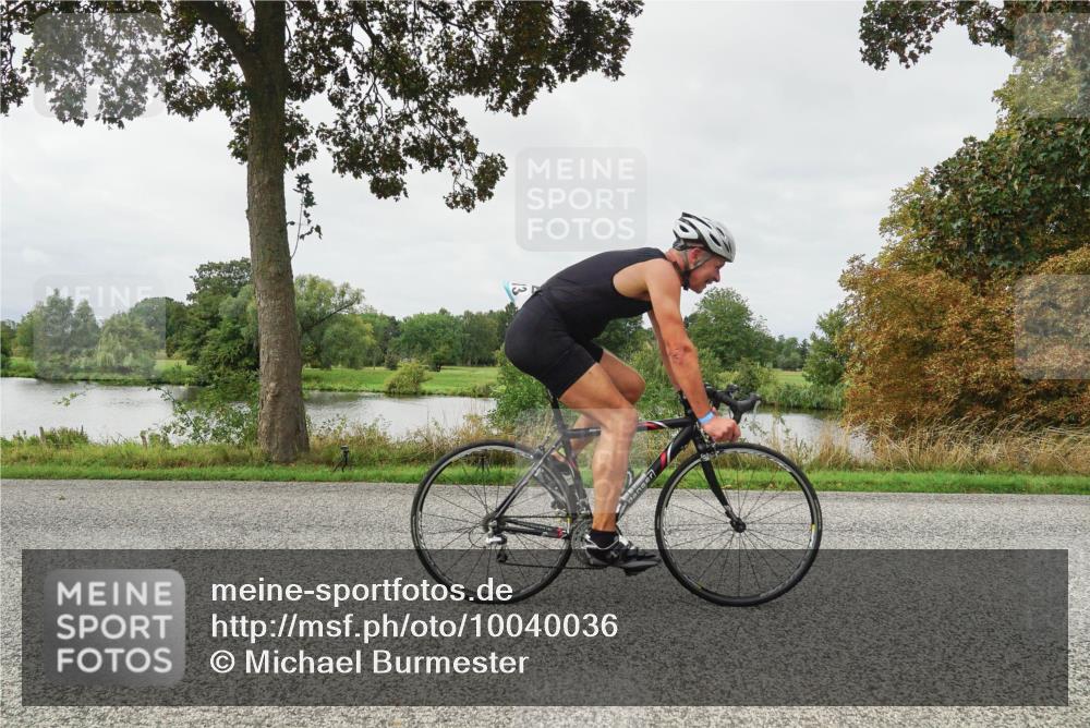 30.08.2026 - Elbe Triathlon Hamburg Michael Burmester http://msf.ph/oto/10040036 30.08.2026 10:48:44 Radfahren 1130, 1256, 1313, 1334 meine-sportfotos.de