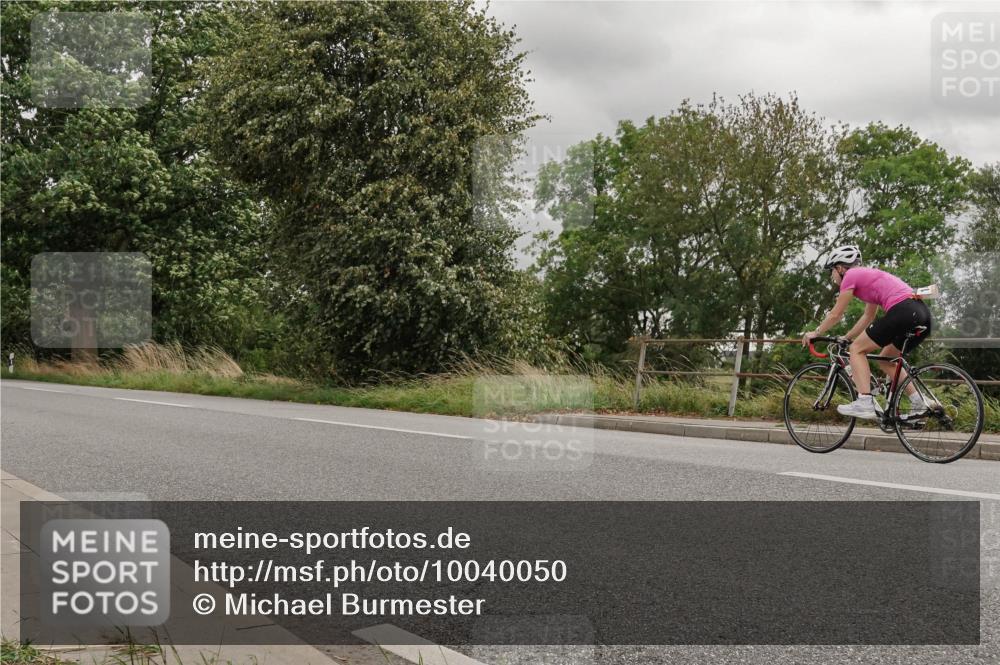30.08.2026 - Elbe Triathlon Hamburg Michael Burmester http://msf.ph/oto/10040050 30.08.2026 14:11:26 Radfahren 161 meine-sportfotos.de