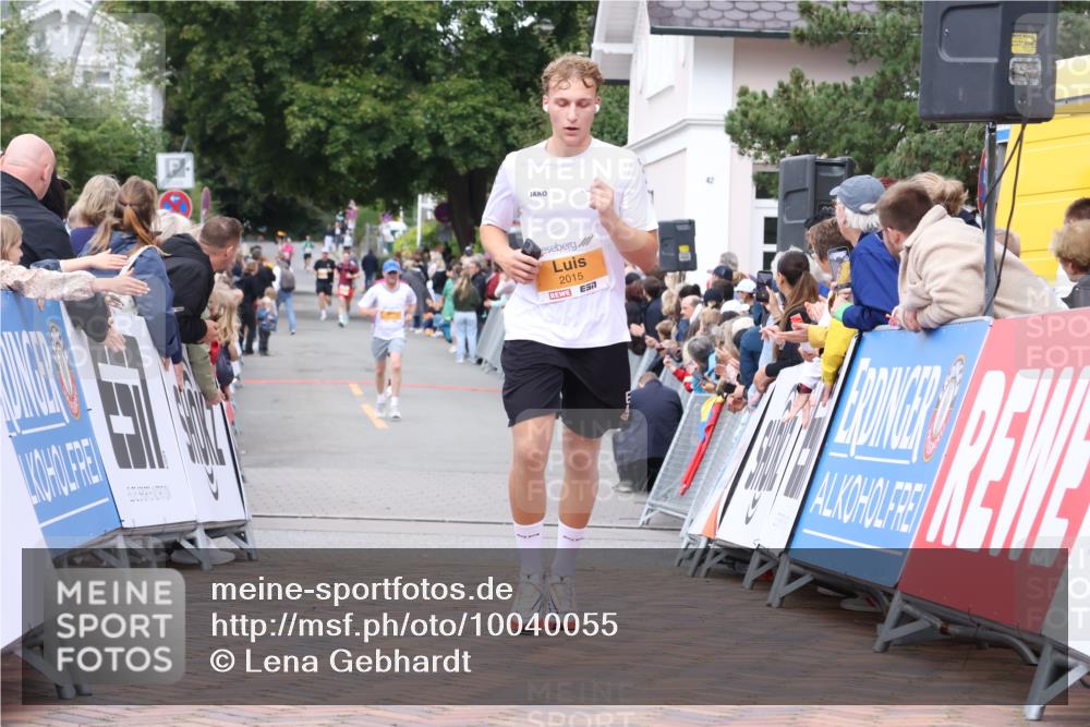 30.08.2026 - Blankeneser Heldenlauf Lena Gebhardt http://msf.ph/oto/10040055 30.08.2026 11:44:46 Ziel 2015, 2338 meine-sportfotos.de