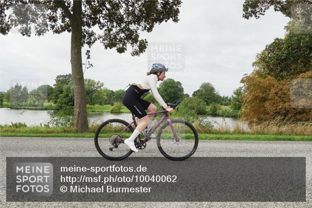 30.08.2026 - Elbe Triathlon Hamburg Michael Burmester http://msf.ph/oto/10040062 30.08.2026 10:49:06 Radfahren 907, 1007, 1056, 1128 meine-sportfotos.de