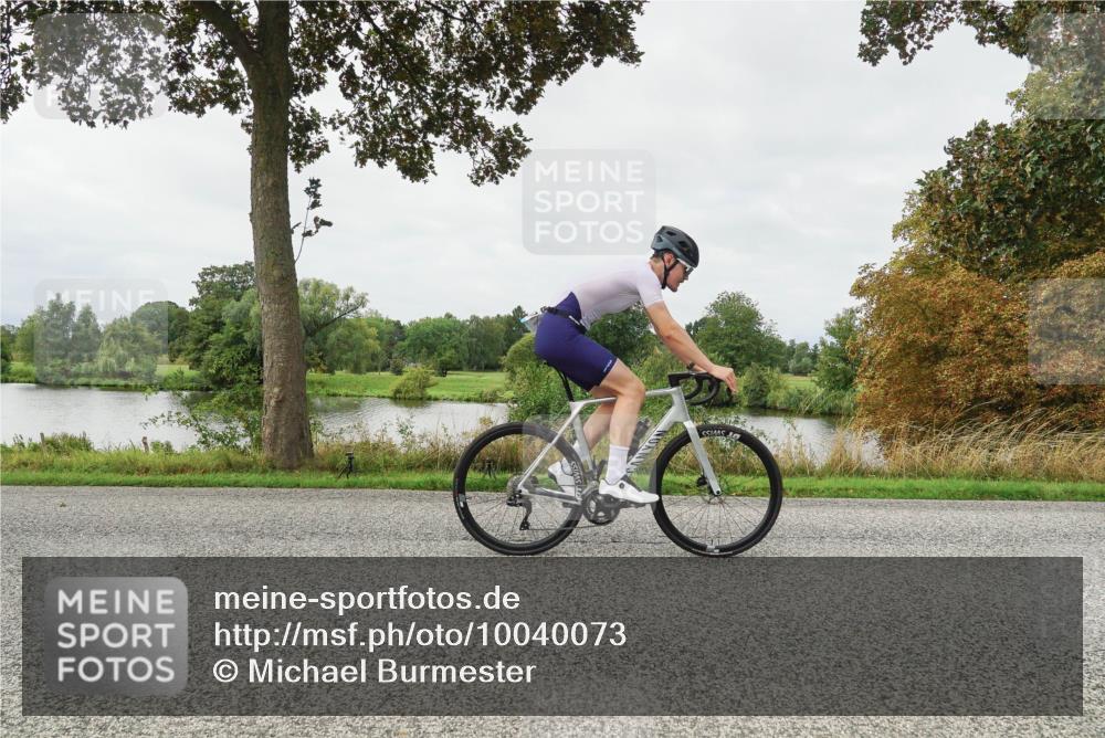 30.08.2026 - Elbe Triathlon Hamburg Michael Burmester http://msf.ph/oto/10040073 30.08.2026 10:49:13 Radfahren 1007, 1049, 1128 meine-sportfotos.de