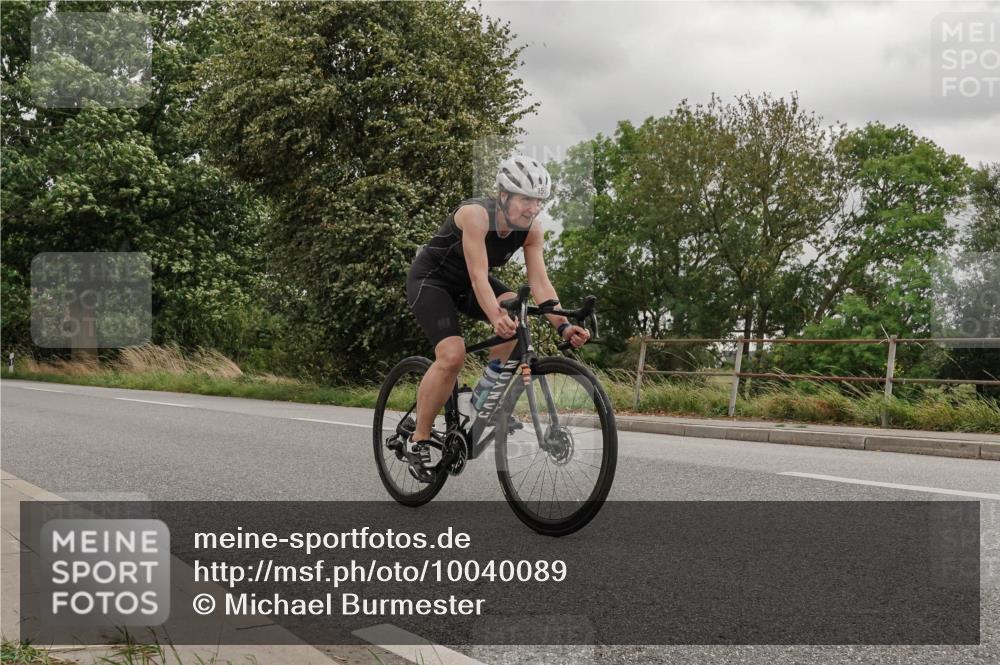 30.08.2026 - Elbe Triathlon Hamburg Michael Burmester http://msf.ph/oto/10040089 30.08.2026 14:11:33 Radfahren 151, 161 meine-sportfotos.de