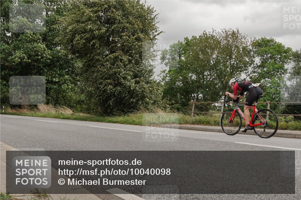 30.08.2026 - Elbe Triathlon Hamburg Michael Burmester http://msf.ph/oto/10040098 30.08.2026 14:11:44 Radfahren 146, 162 meine-sportfotos.de
