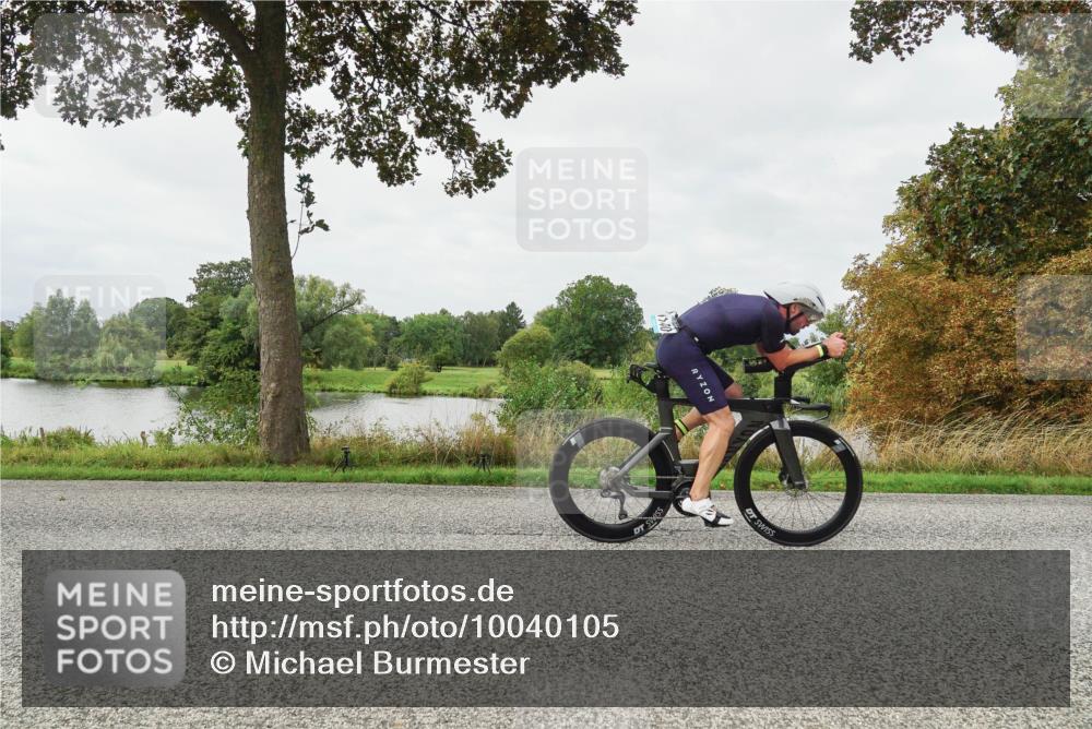 30.08.2026 - Elbe Triathlon Hamburg Michael Burmester http://msf.ph/oto/10040105 30.08.2026 10:49:36 Radfahren 1140 meine-sportfotos.de
