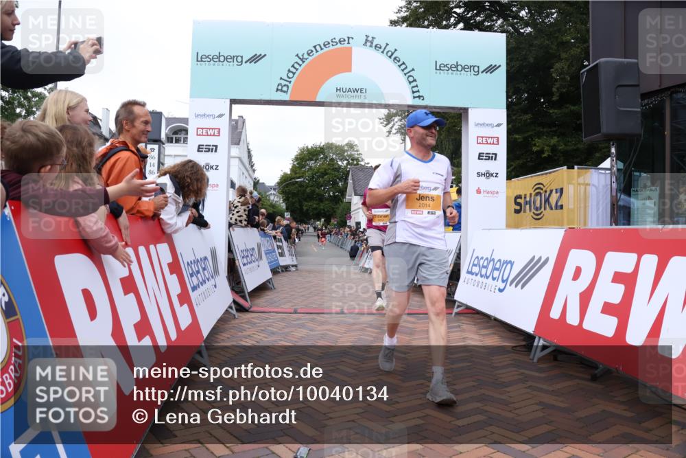 30.08.2026 - Blankeneser Heldenlauf Lena Gebhardt http://msf.ph/oto/10040134 30.08.2026 11:44:57 Ziel 2014, 2650 meine-sportfotos.de