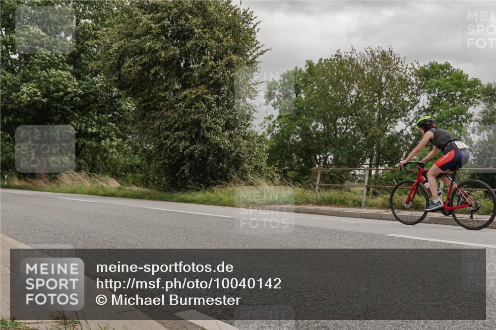 30.08.2026 - Elbe Triathlon Hamburg Michael Burmester http://msf.ph/oto/10040142 30.08.2026 14:12:02 Radfahren  meine-sportfotos.de