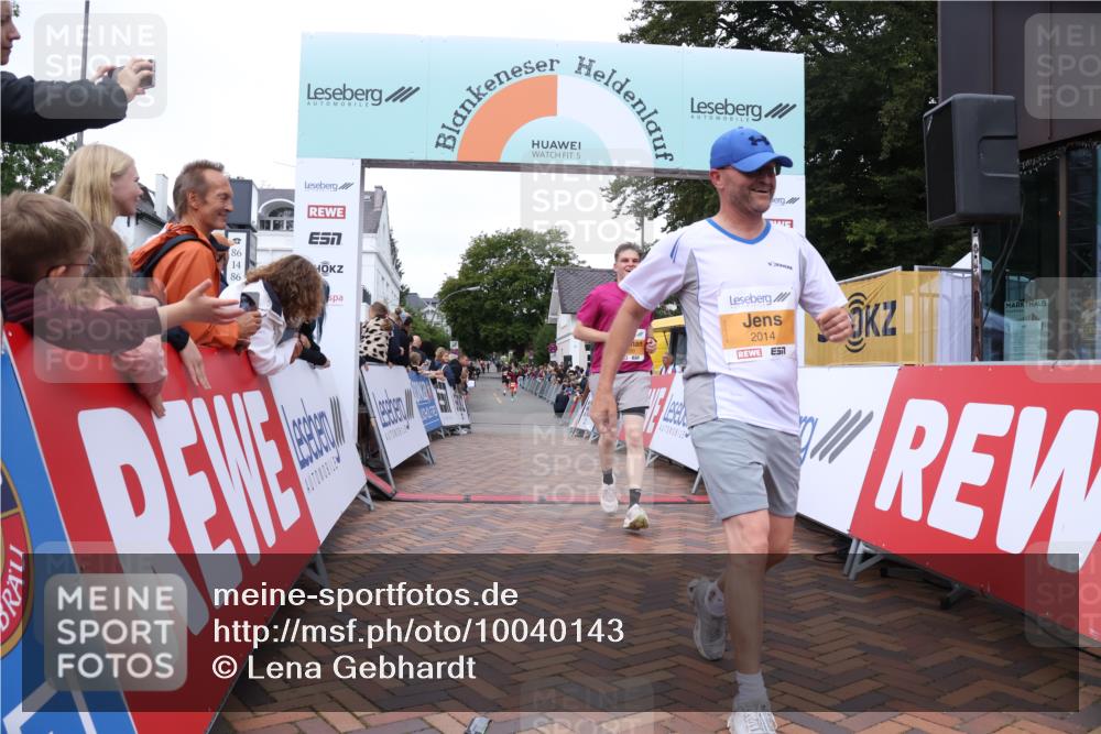 30.08.2026 - Blankeneser Heldenlauf Lena Gebhardt http://msf.ph/oto/10040143 30.08.2026 11:44:58 Ziel 2014, 2650 meine-sportfotos.de