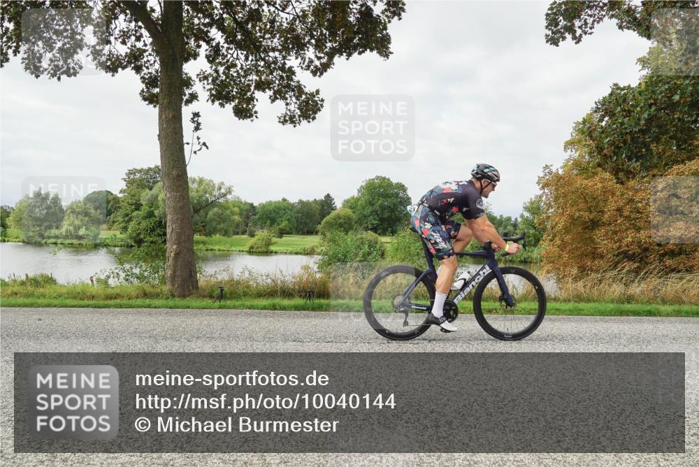 30.08.2026 - Elbe Triathlon Hamburg Michael Burmester http://msf.ph/oto/10040144 30.08.2026 10:50:21 Radfahren 803, 833, 1006, 1204, 1346, 1621 meine-sportfotos.de