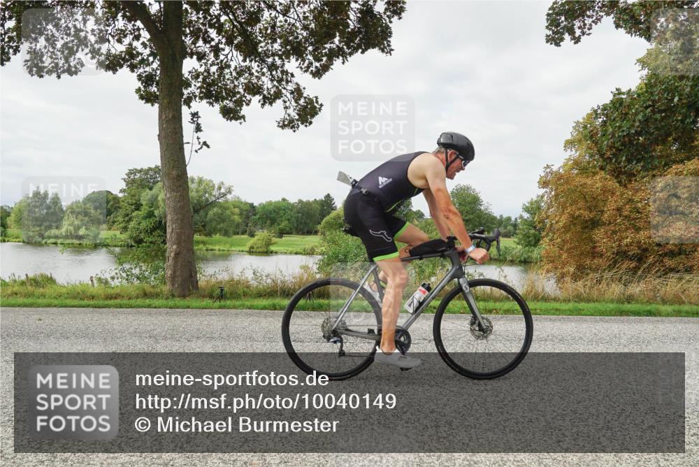 30.08.2026 - Elbe Triathlon Hamburg Michael Burmester http://msf.ph/oto/10040149 30.08.2026 10:50:22 Radfahren 803, 833, 897, 1204, 1346, 1621 meine-sportfotos.de