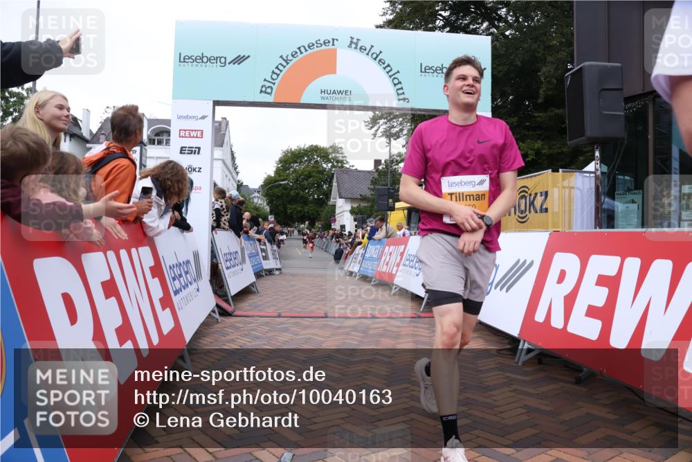 30.08.2026 - Blankeneser Heldenlauf Lena Gebhardt http://msf.ph/oto/10040163 30.08.2026 11:44:59 Ziel 2014, 2650 meine-sportfotos.de