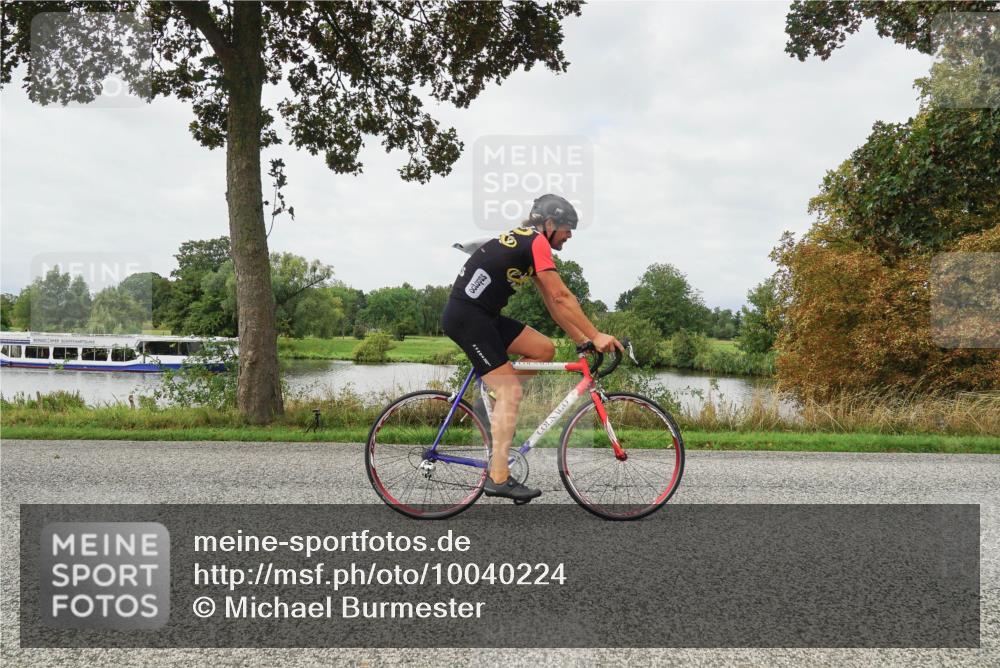 30.08.2026 - Elbe Triathlon Hamburg Michael Burmester http://msf.ph/oto/10040224 30.08.2026 10:51:13 Radfahren 943, 988, 1273, 1305, 1347 meine-sportfotos.de