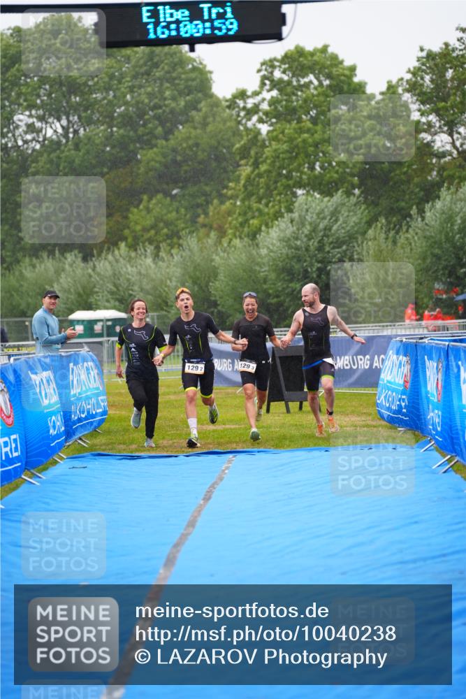 30.08.2026 - Elbe Triathlon Hamburg LAZAROV Photography http://msf.ph/oto/10040238 30.08.2026 16:01:00 Ziel  meine-sportfotos.de