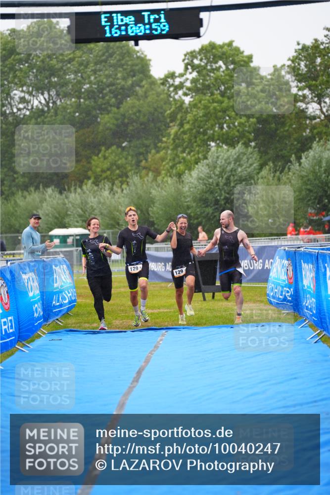 30.08.2026 - Elbe Triathlon Hamburg LAZAROV Photography http://msf.ph/oto/10040247 30.08.2026 16:01:00 Ziel  meine-sportfotos.de