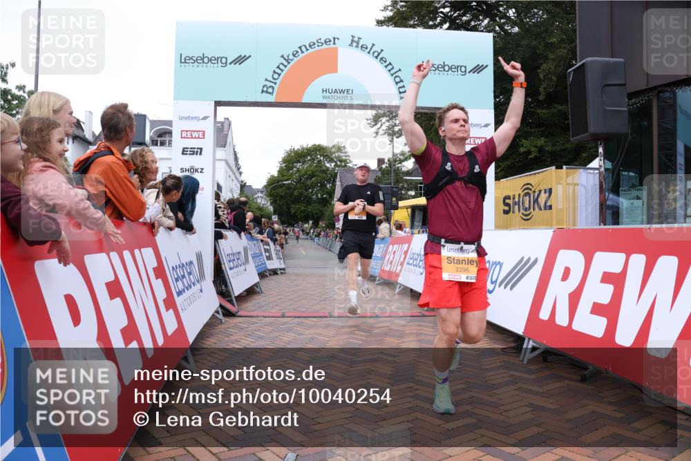 30.08.2026 - Blankeneser Heldenlauf Lena Gebhardt http://msf.ph/oto/10040254 30.08.2026 11:45:08 Ziel 2296, 2548 meine-sportfotos.de