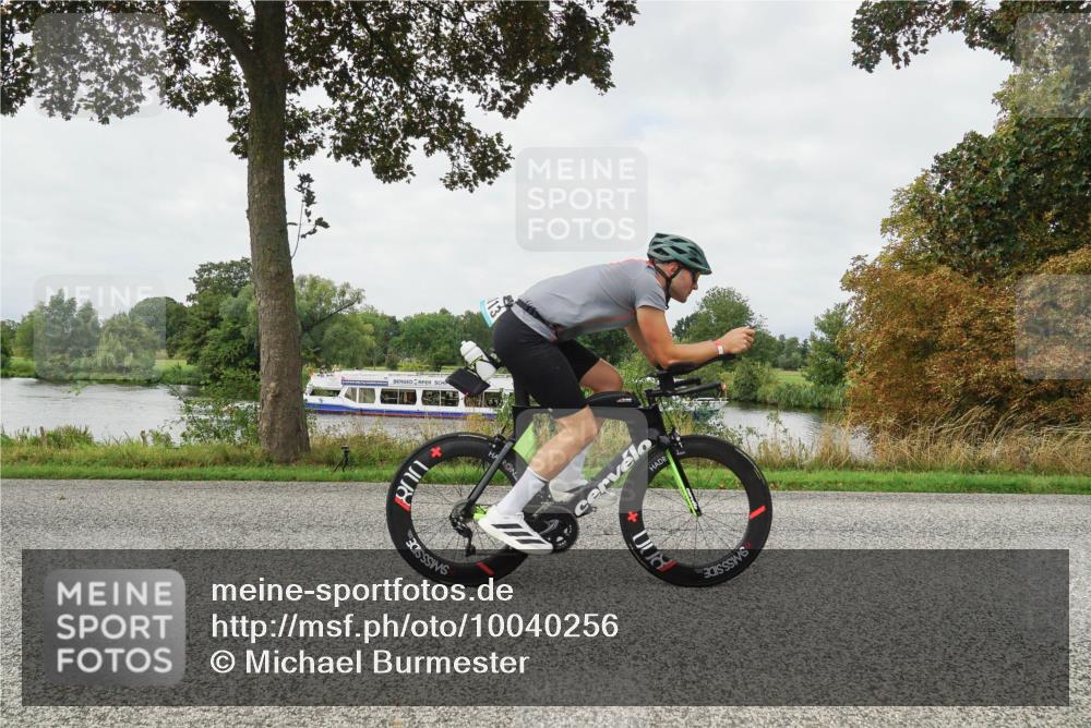30.08.2026 - Elbe Triathlon Hamburg Michael Burmester http://msf.ph/oto/10040256 30.08.2026 10:51:25 Radfahren 1113, 1272, 1277 meine-sportfotos.de