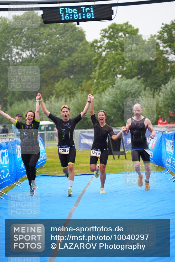 30.08.2026 - Elbe Triathlon Hamburg LAZAROV Photography http://msf.ph/oto/10040297 30.08.2026 16:01:01 Ziel  meine-sportfotos.de