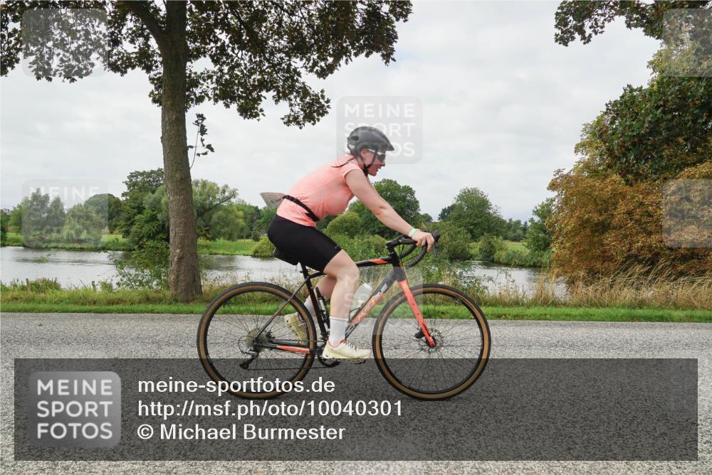 30.08.2026 - Elbe Triathlon Hamburg Michael Burmester http://msf.ph/oto/10040301 30.08.2026 10:51:52 Radfahren 901, 912, 1022, 1033, 1101, 1104, 1171, 1264 meine-sportfotos.de